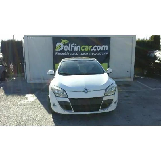 RENAULT MEGANE III COUPE '2009 DYNAMIQUE BLANCO