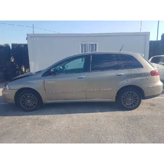 FIAT CROMA (194) '2007 1.9 16V MULTIJET DYNAMIC DORADO