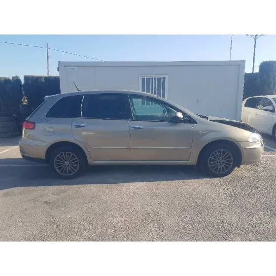 FIAT CROMA (194) '2007 1.9 16V MULTIJET DYNAMIC DORADO