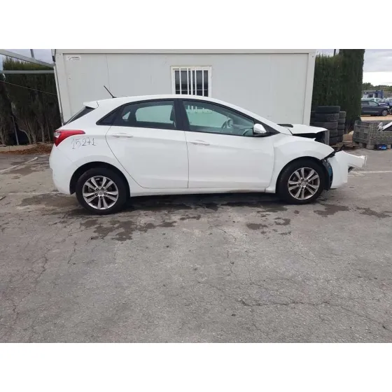 HYUNDAI I30 (GD) '2013 CLASSIC BLANCO
