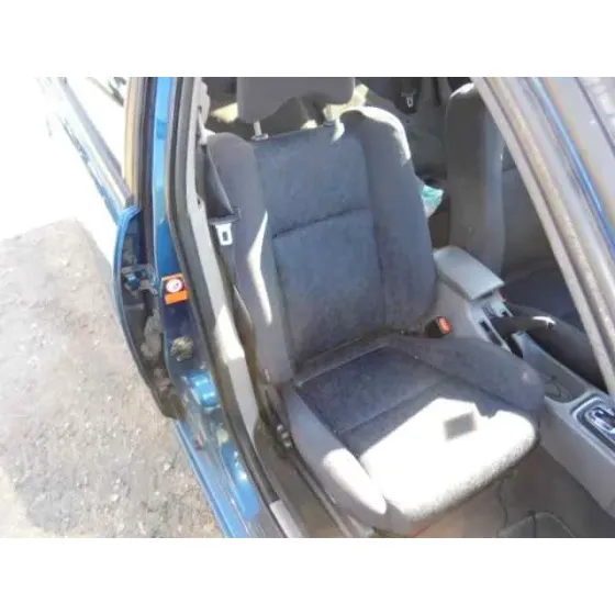 NISSAN PRIMERA TRAV. (WP11) '2001 COMFORT AZUL