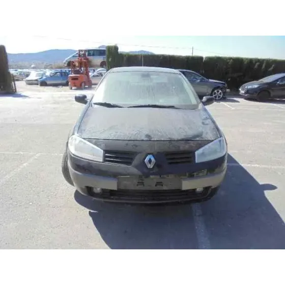RENAULT MEGANE II CLASSIC BERLINA '2005 CONFORT DYNAMIQUE NEGRO