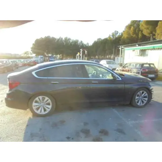 BMW SERIE 5 GRAN TURISMO (F07) '2012 520D AZUL