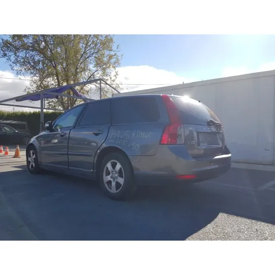 VOLVO V50 FAMILIAR '2010 1.6 D DRIVE KINETIC GRIS OSCURO