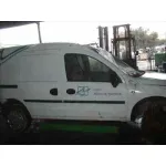 OPEL COMBO (CORSA C) OPEL COMBO (CORSA C) '2002 1.3 16V CDTI BLANCO 2001