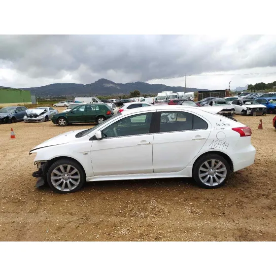 MITSUBISHI LANCER SPORTBACK (CX) '2010 INVITE BLANCO