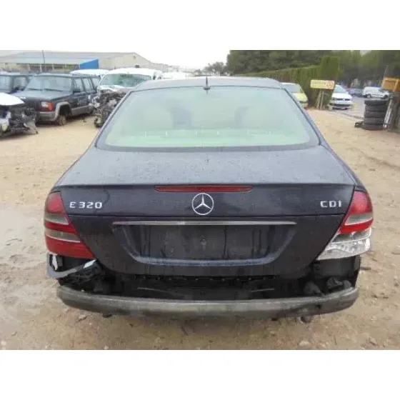 MERCEDES CLASE E (W211) BERLINA '2003 E 320 CDI (211.026) AZUL