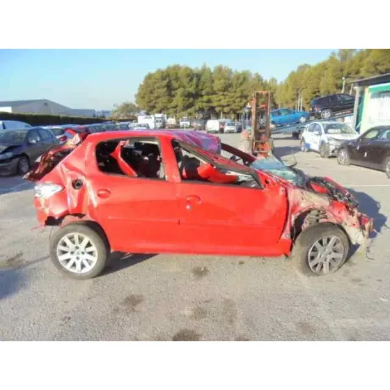 PEUGEOT 206+ '2012 BASICO ROJO