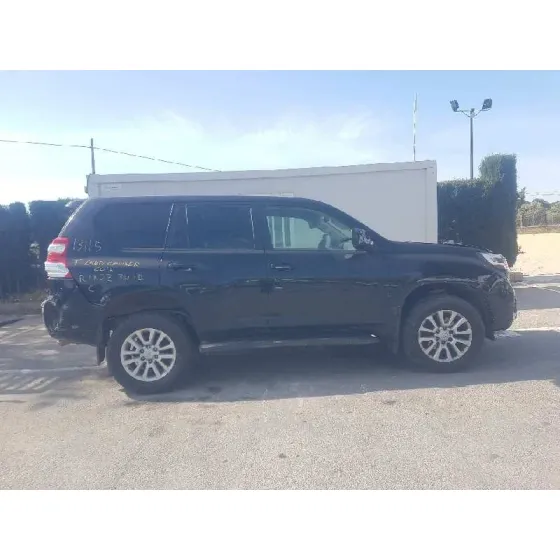 TOYOTA LAND CRUISER (J15) '2016 2.8 CAT NEGRO