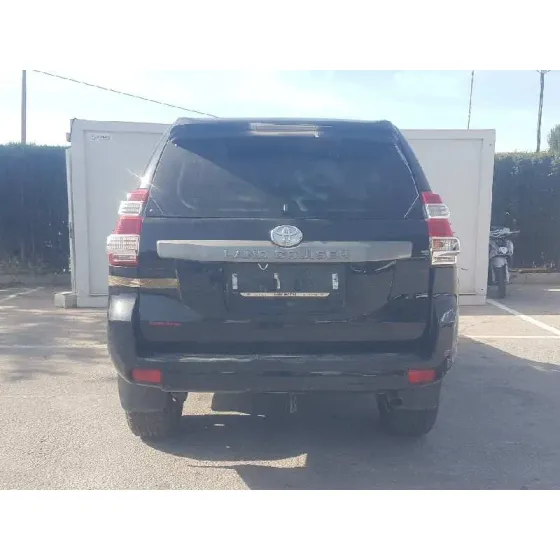 TOYOTA LAND CRUISER (J15) '2016 2.8 CAT NEGRO