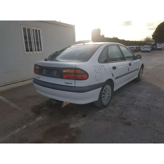 RENAULT LAGUNA (B56) '1999 1.8 16V RT BLANCO