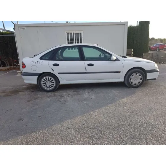 RENAULT LAGUNA (B56) '1999 1.8 16V RT BLANCO