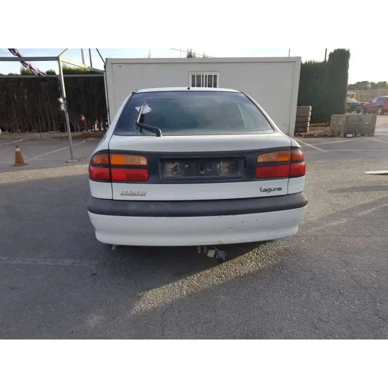 RENAULT LAGUNA (B56) '1999 1.8 16V RT BLANCO