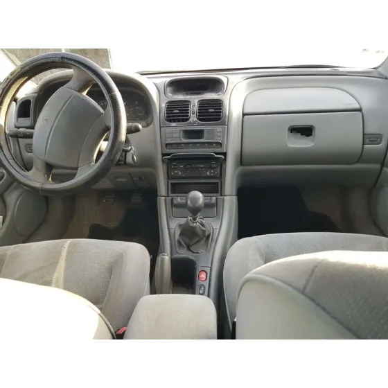 RENAULT LAGUNA (B56) '1999 1.8 16V RT BLANCO