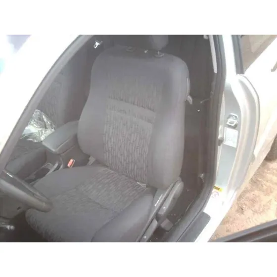 TOYOTA COROLLA (E12) '2003 1.6 LINEA LUNA BERLINA GRIS
