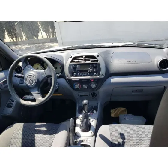 TOYOTA RAV 4 (A2) '2002 2.0 LUNA 4X4 GRIS