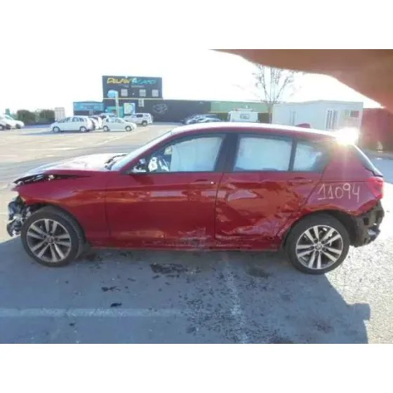 BMW SERIE 1 LIM. 5-TRG. (F20) '2015 118D ROJO