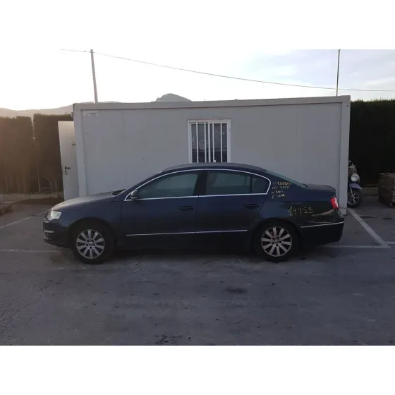 VOLKSWAGEN PASSAT BERLINA (3C2) '2008 ADVANCE GRIS OSCURO
