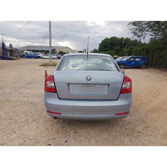 SKODA OCTAVIA BERLINA (1Z3) '2010 COLLECTION AZUL CLARO