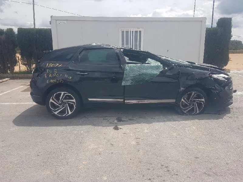 DS 5 '2017 BASIS NEGRO