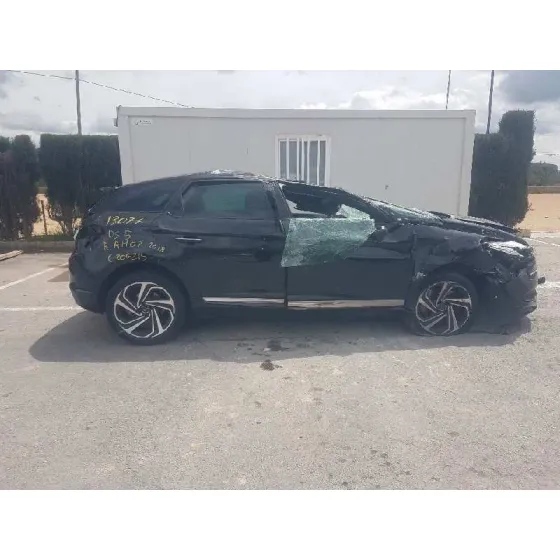DS 5 '2017 BASIS NEGRO