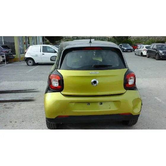 SMART FORFOUR '2015 BASIS (52KW) (453.042) AMARILLO-NEGRO