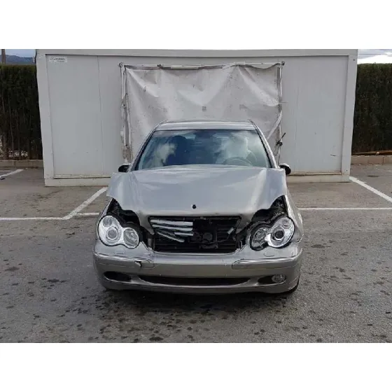 MERCEDES CLASE C (W203) BERLINA '2003 220 CDI (203.006) BEIGE