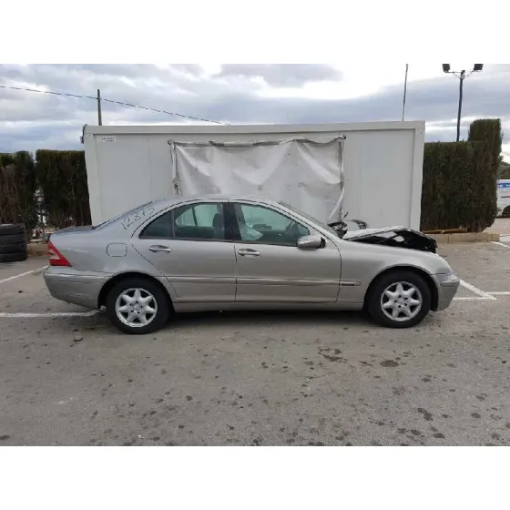 MERCEDES CLASE C (W203) BERLINA '2003 220 CDI (203.006) BEIGE