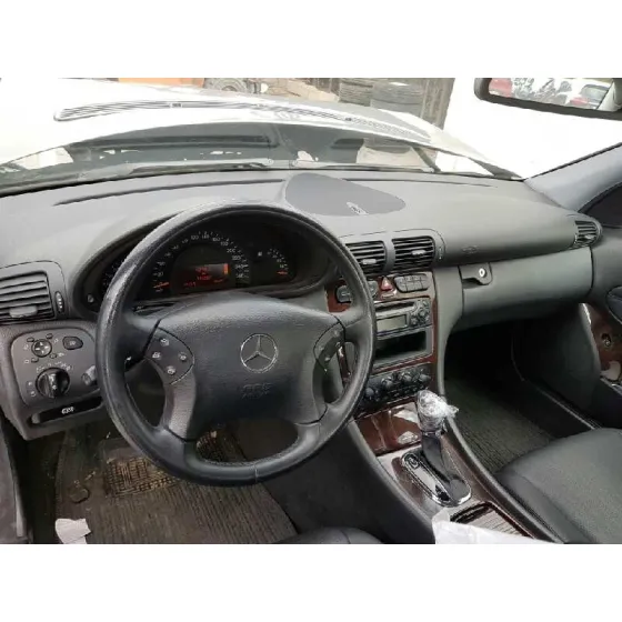 MERCEDES CLASE C (W203) BERLINA '2003 220 CDI (203.006) BEIGE