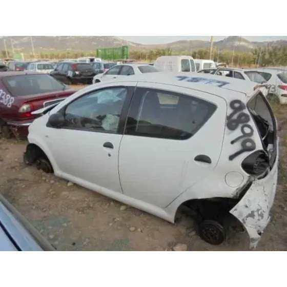 TOYOTA AYGO (KGB/WNB) '2010 LIVE BLANCO