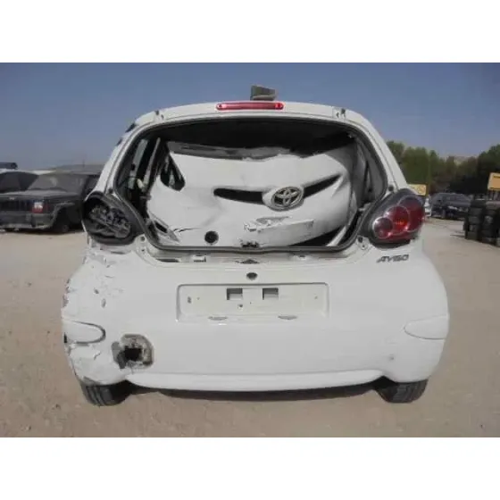 TOYOTA AYGO (KGB/WNB) '2010 LIVE BLANCO