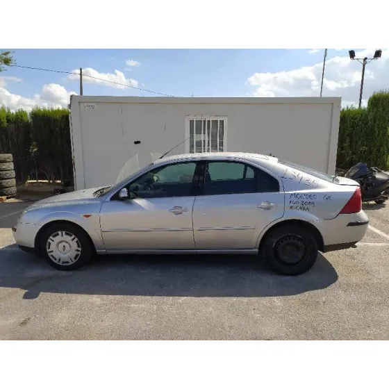 FORD MONDEO BERLINA (GE) '2003 AMBIENTE GRIS