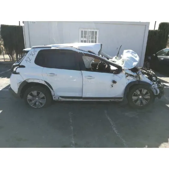 PEUGEOT 2008 (--.2013->) '2019 SIGNATURE BLANCO