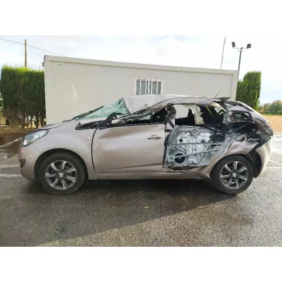 HYUNDAI IX20 '2018 GLS STYLE MARRON