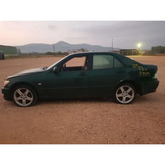 LEXUS IS200 (GXE10) '1998 2.0 VERDE