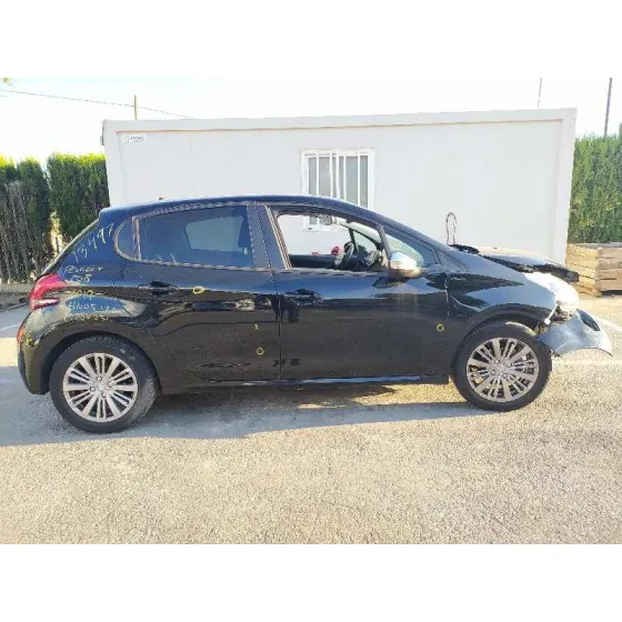 PEUGEOT 208 '2019 ALLURE NEGRO
