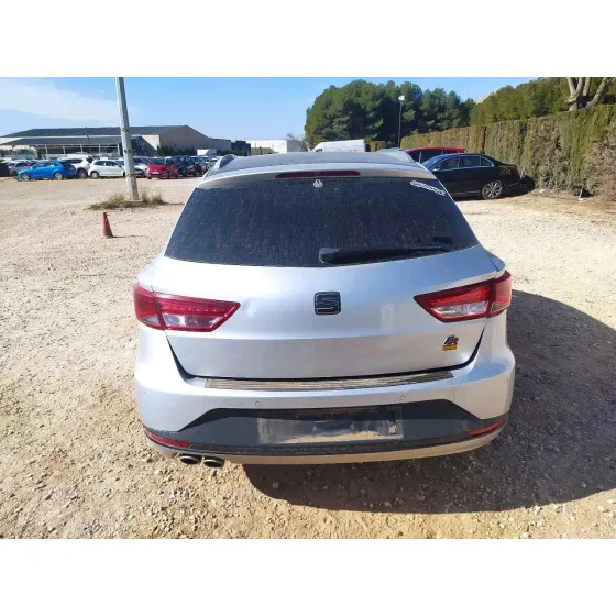 SEAT LEON ST (5F8) '2014 FR GRIS