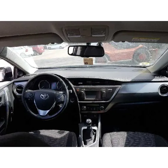 TOYOTA AURIS TOURING SPORTS (E18) '2014 LIVE GRIS