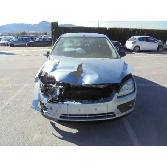 FORD FOCUS BERLINA (CAP) '2005 AMBIENTE (D) GRIS AZULADO