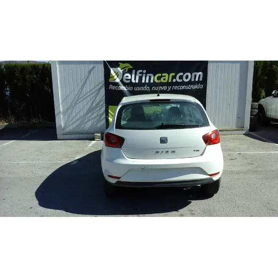 SEAT IBIZA (6P1) '2015 REFERENCE BLANCO
