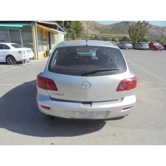 MAZDA 3 BERLINA (BK) '2004 1.6 VVT ACTIVE+ GRIS