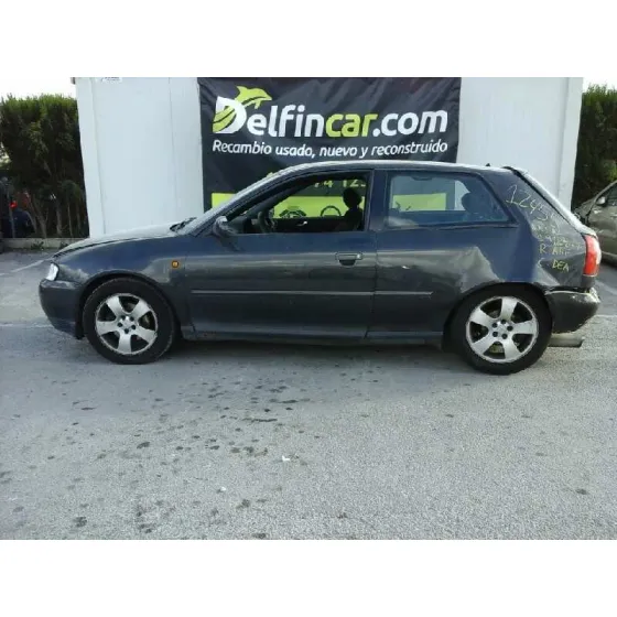 AUDI A3 (8L) '1997 1.9 TDI ATTRACTION NEGRO