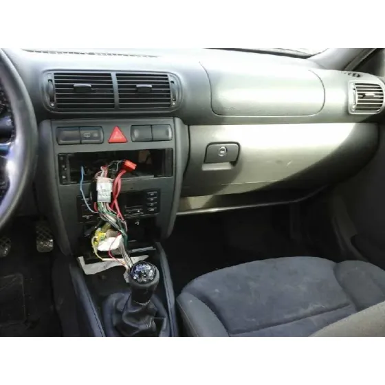AUDI A3 (8L) '1997 1.9 TDI ATTRACTION NEGRO