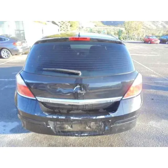 OPEL ASTRA H BERLINA '2005 COSMO NEGRO