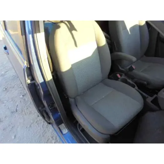 FORD FOCUS C-MAX (CAP) '2006 AMBIENTE (D) AZUL