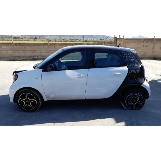 Smart FORFOUR HATCHBACK (453) 2017