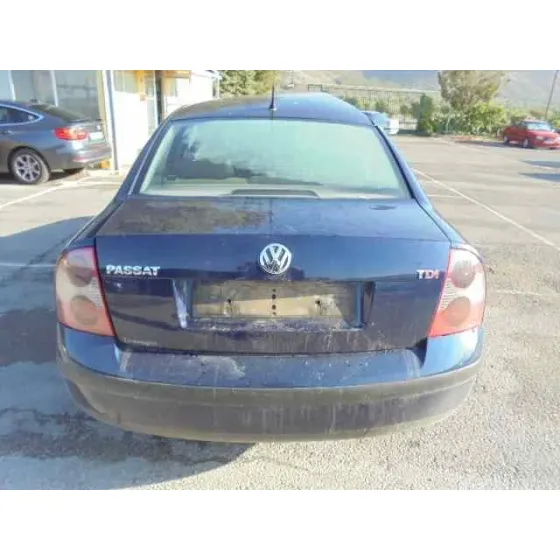 VOLKSWAGEN PASSAT BERLINA (3B3) '2002 ADVANCE AZUL