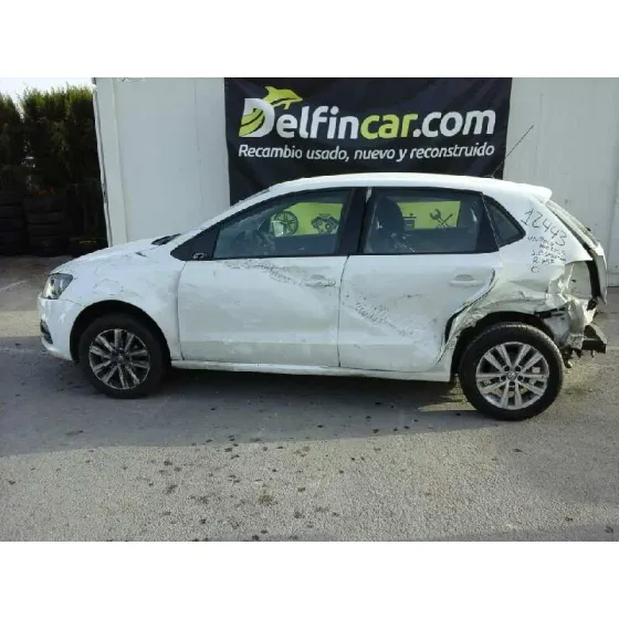 VOLKSWAGEN POLO (6C1) '2015 TRENDLINE BLUEMOTION BLANCO