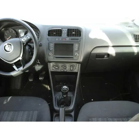 VOLKSWAGEN POLO (6C1) '2015 TRENDLINE BLUEMOTION BLANCO