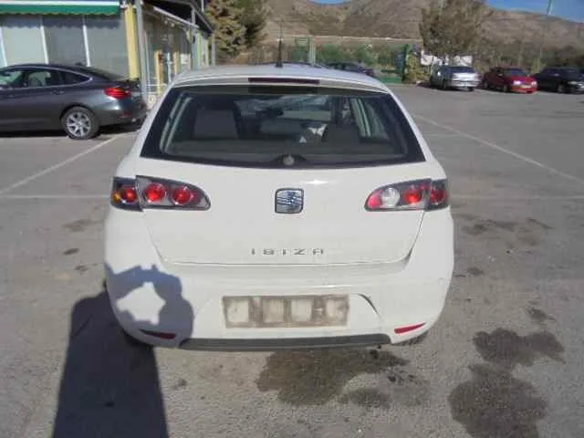 SEAT IBIZA (6L1) '2009 REFERENCE BLANCO